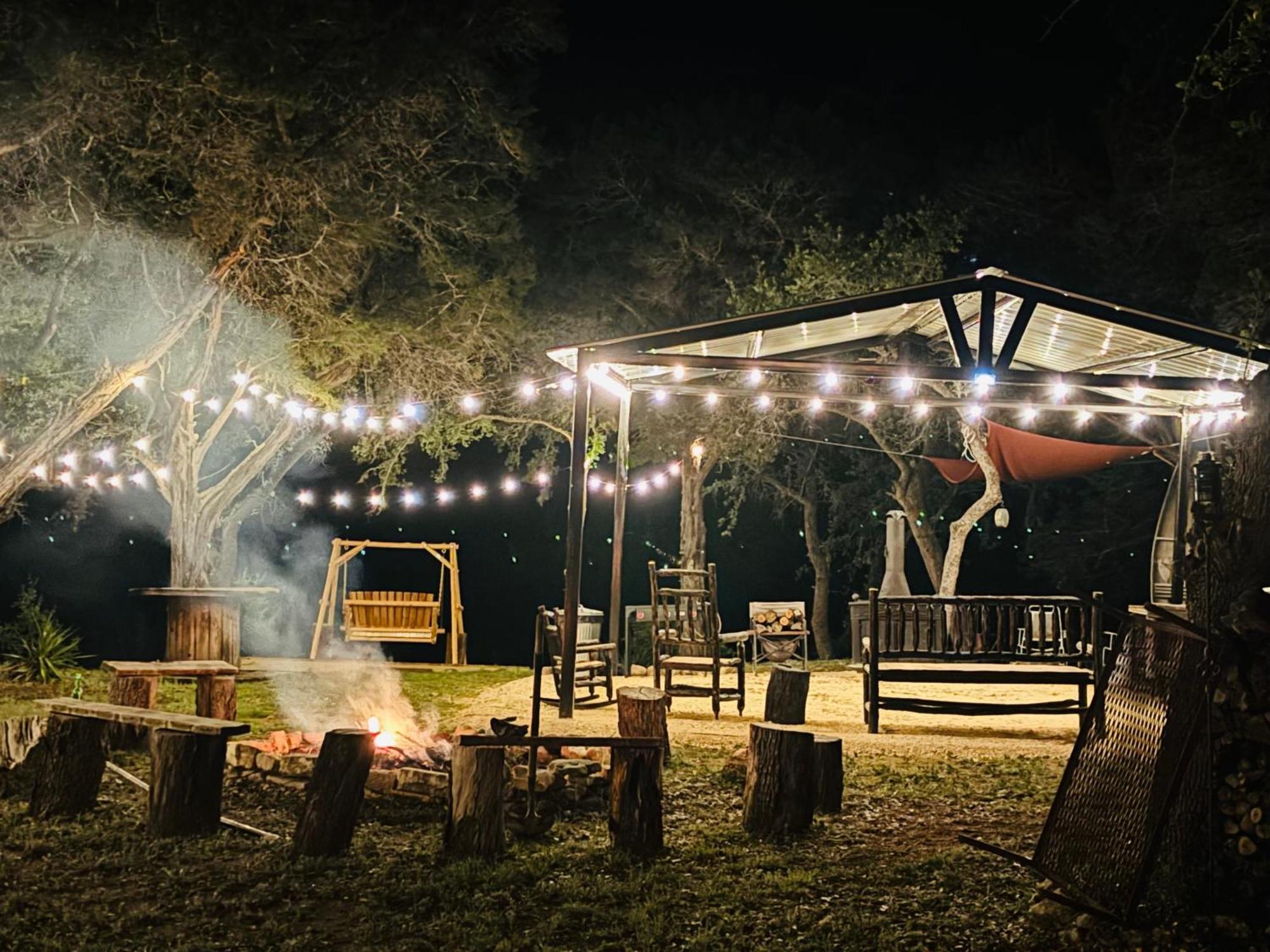 Tiny House - Our Little Piece Of Paradise Lakehills ภายนอก รูปภาพ
