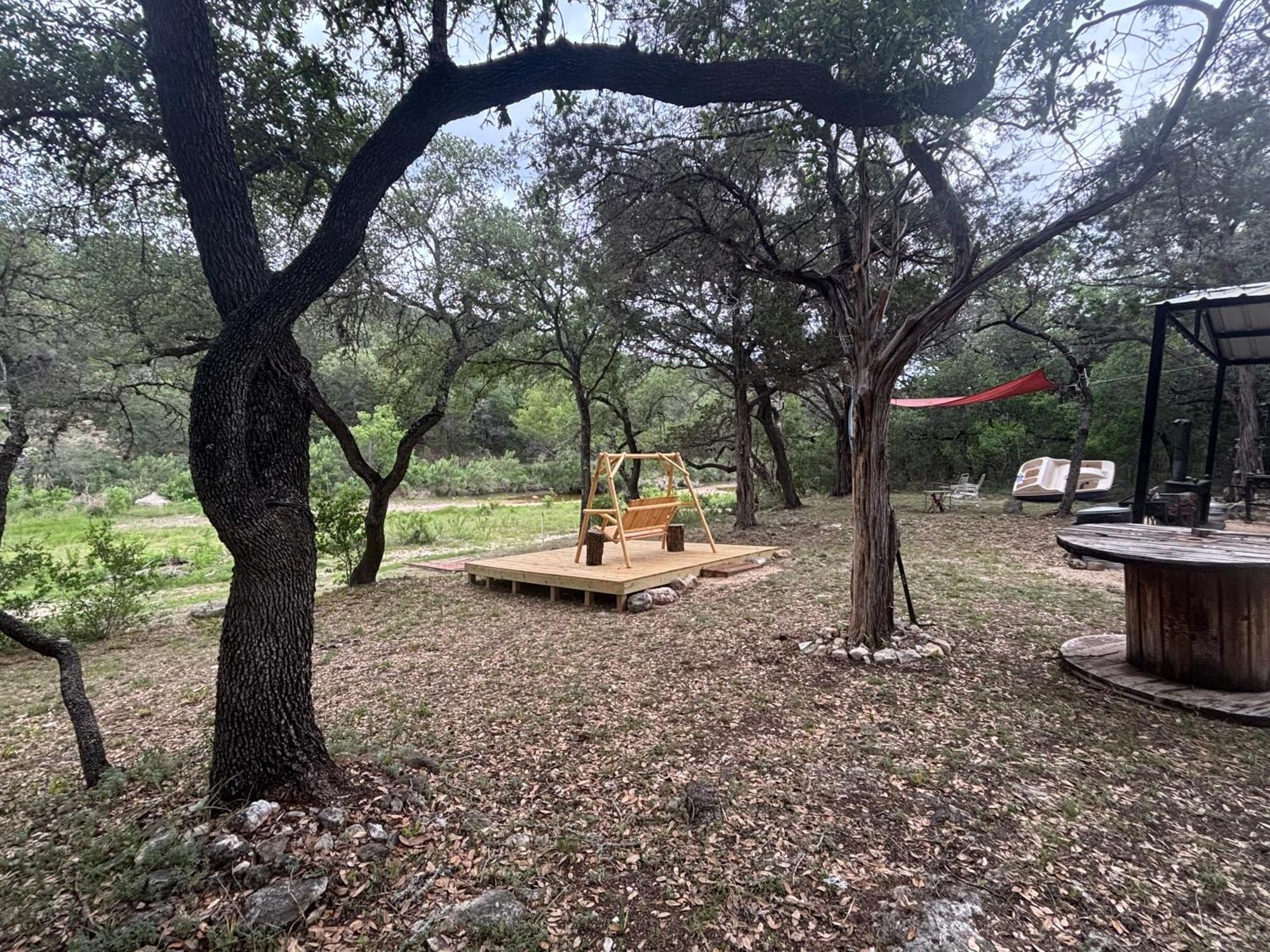 Tiny House - Our Little Piece Of Paradise Lakehills ภายนอก รูปภาพ